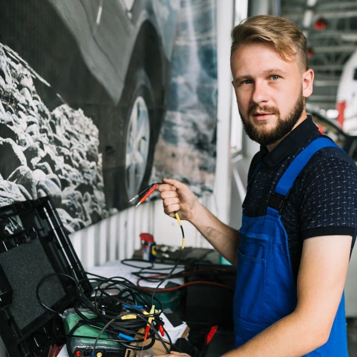 AUR30320 - Certificate III in Automotive Electrical Technology Image