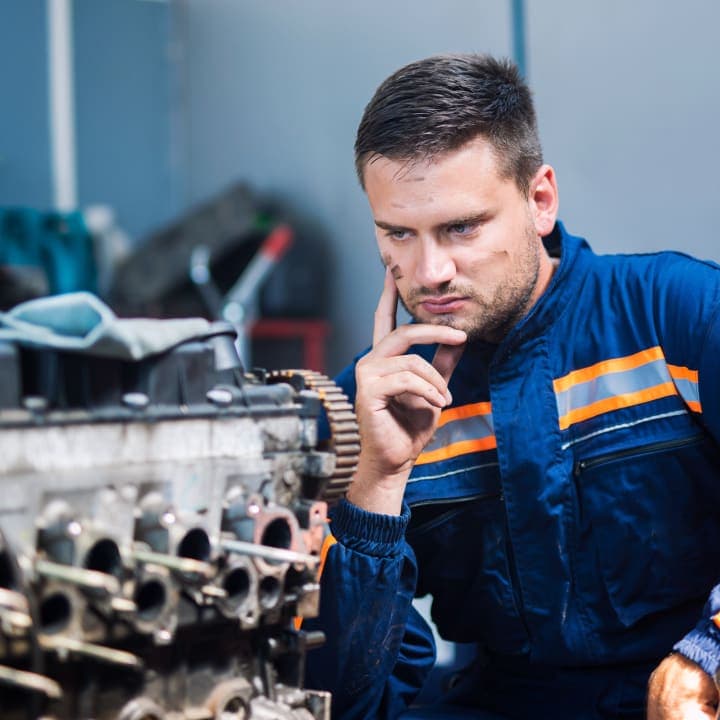 AUR32120 - Certificate III in Automotive Body Repair Technology Image