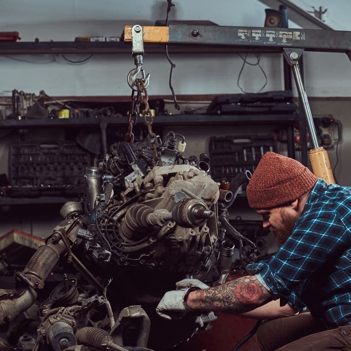 AUR31120 - Certificate III in Heavy Commercial Vehicle Mechanical Technology Image