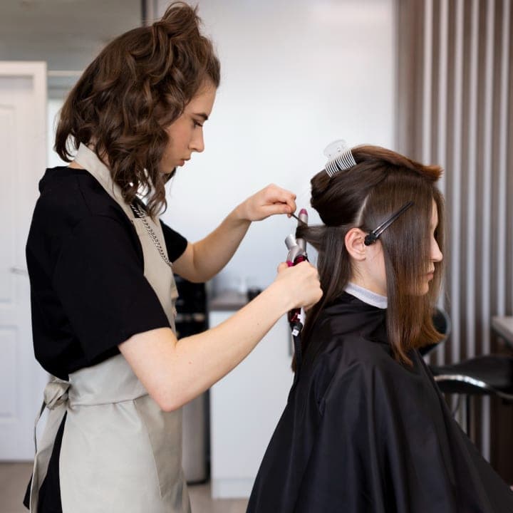 SHB30416 Certificate III in Hairdressing Image