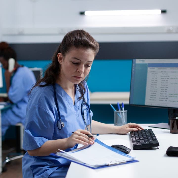 HLT37315 Certificate III in Health Administration Image